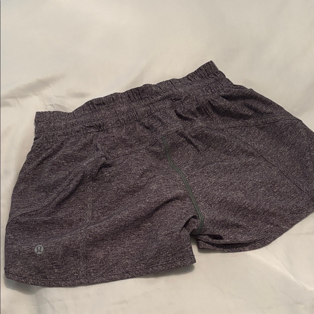 Lululemon Tracker Heathered Gray Athletic Shorts 8